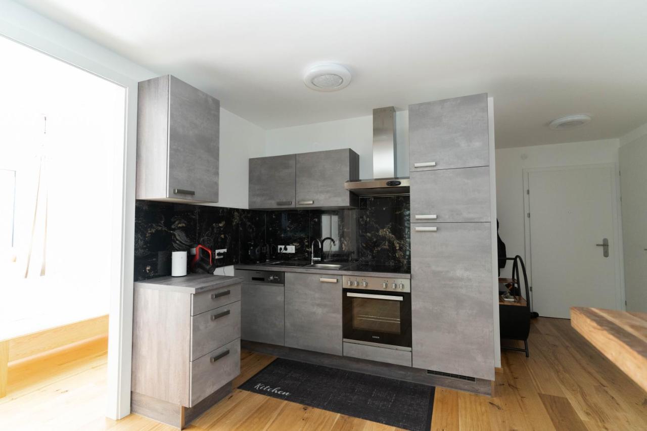 Luxurious Apartment With Big Balcony Near City Center Viena Exterior foto